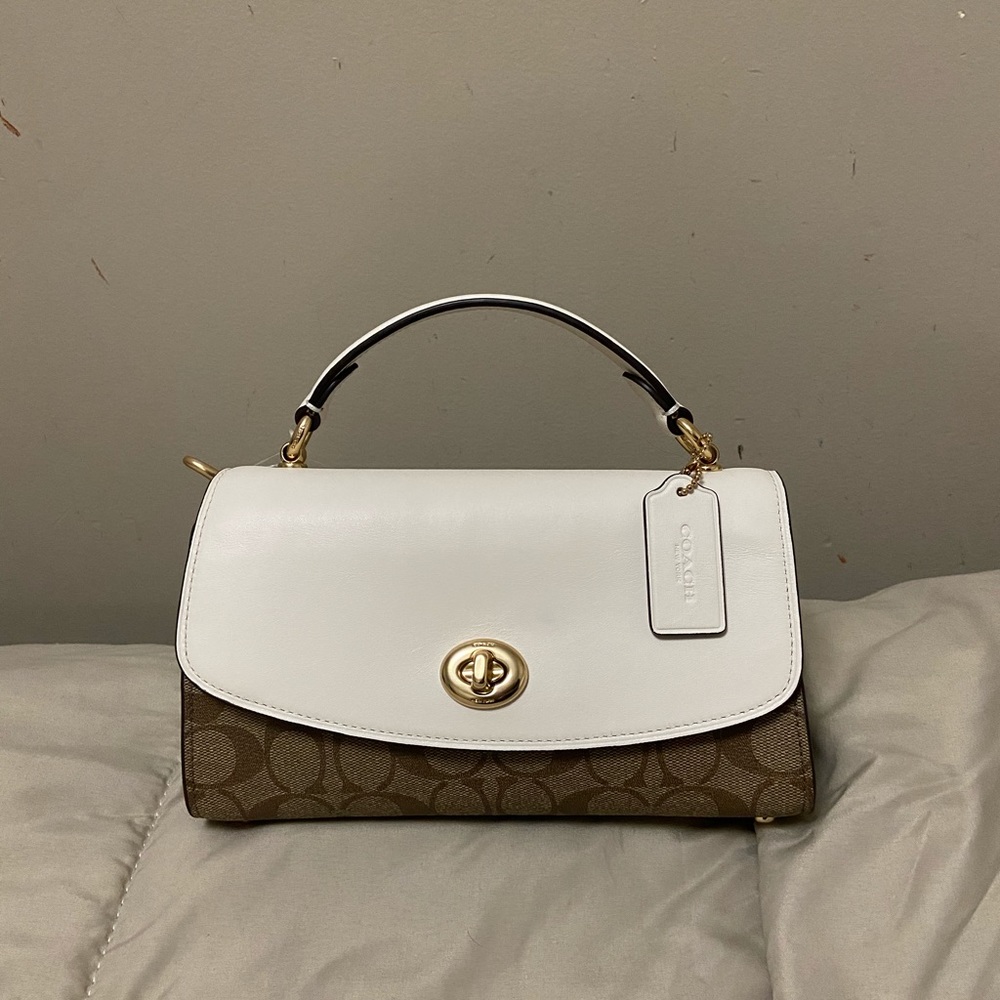 COACH Tilly Sling bag